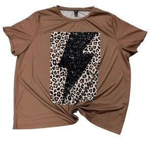 lightening bolt tee for women, size 4XL
